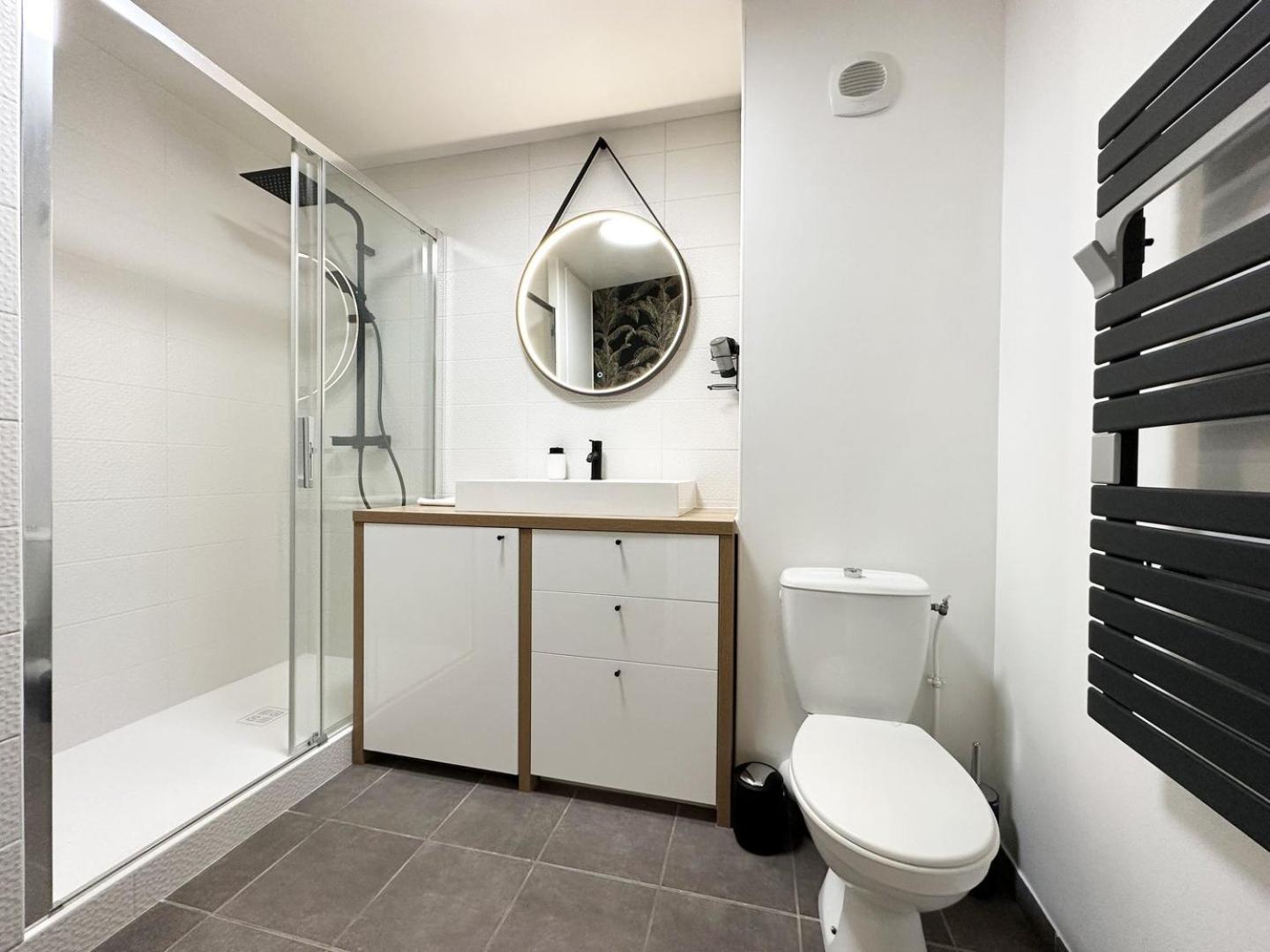 C Le 15 - Studio Cosy Avec Parking Chartres Buitenkant foto